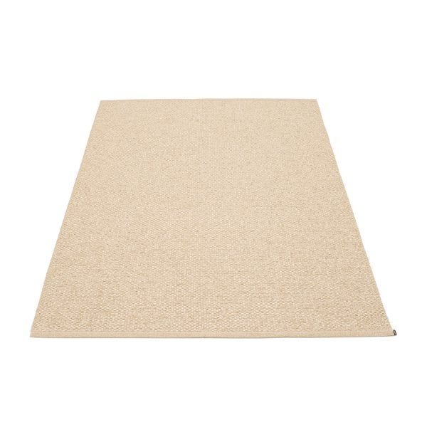 Pappelina Svea Matto Beige / Champagne Metallic 140x220 Cm