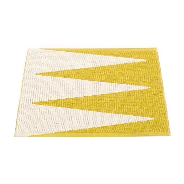 Pappelina Vivi Matto Mustard 70x60 Cm